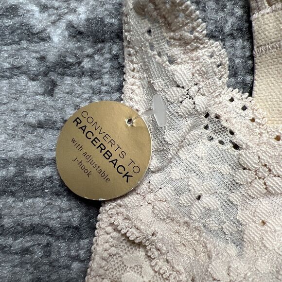 Wacoal NWT Halo Lace Wireless Triangle Bra Bralette Beige Size 40 Style 811205 - Picture 3 of 10